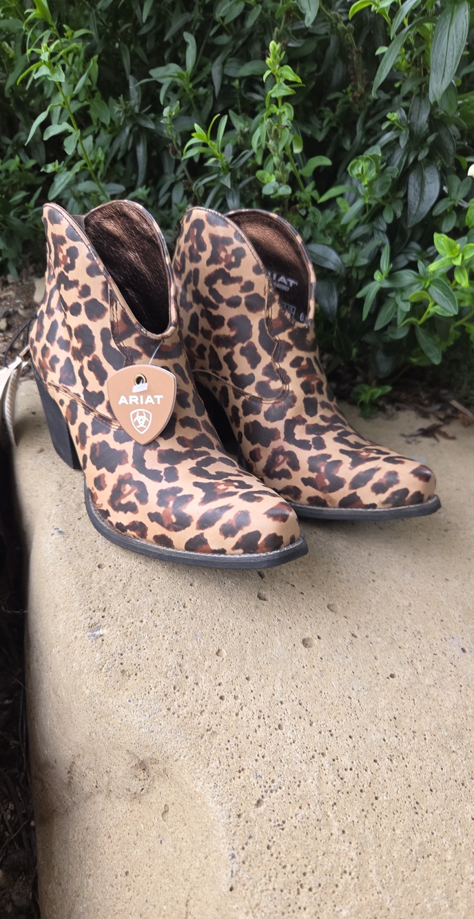 Ariat Laylas Leopard-Print Western Ankle Boots Size 6.5